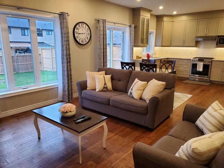 4 Bd Family Retreat Villa Stratford Exterior foto