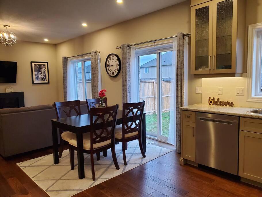4 Bd Family Retreat Villa Stratford Exterior foto